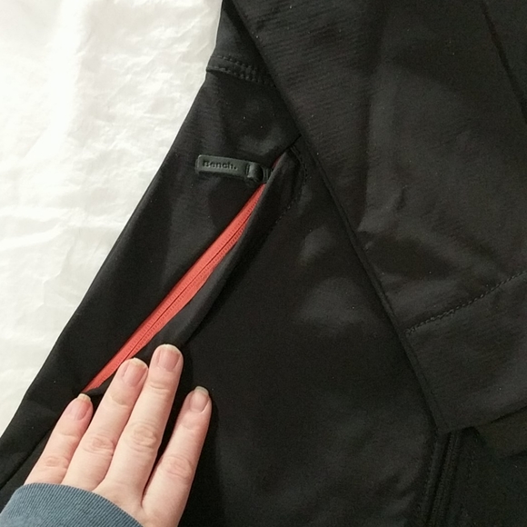 NWT Bench Winter Jacket - Picture 2 of 7